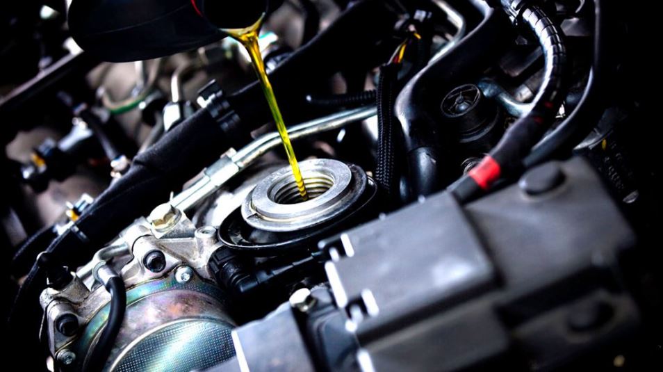 AMSOIL Motor Oil